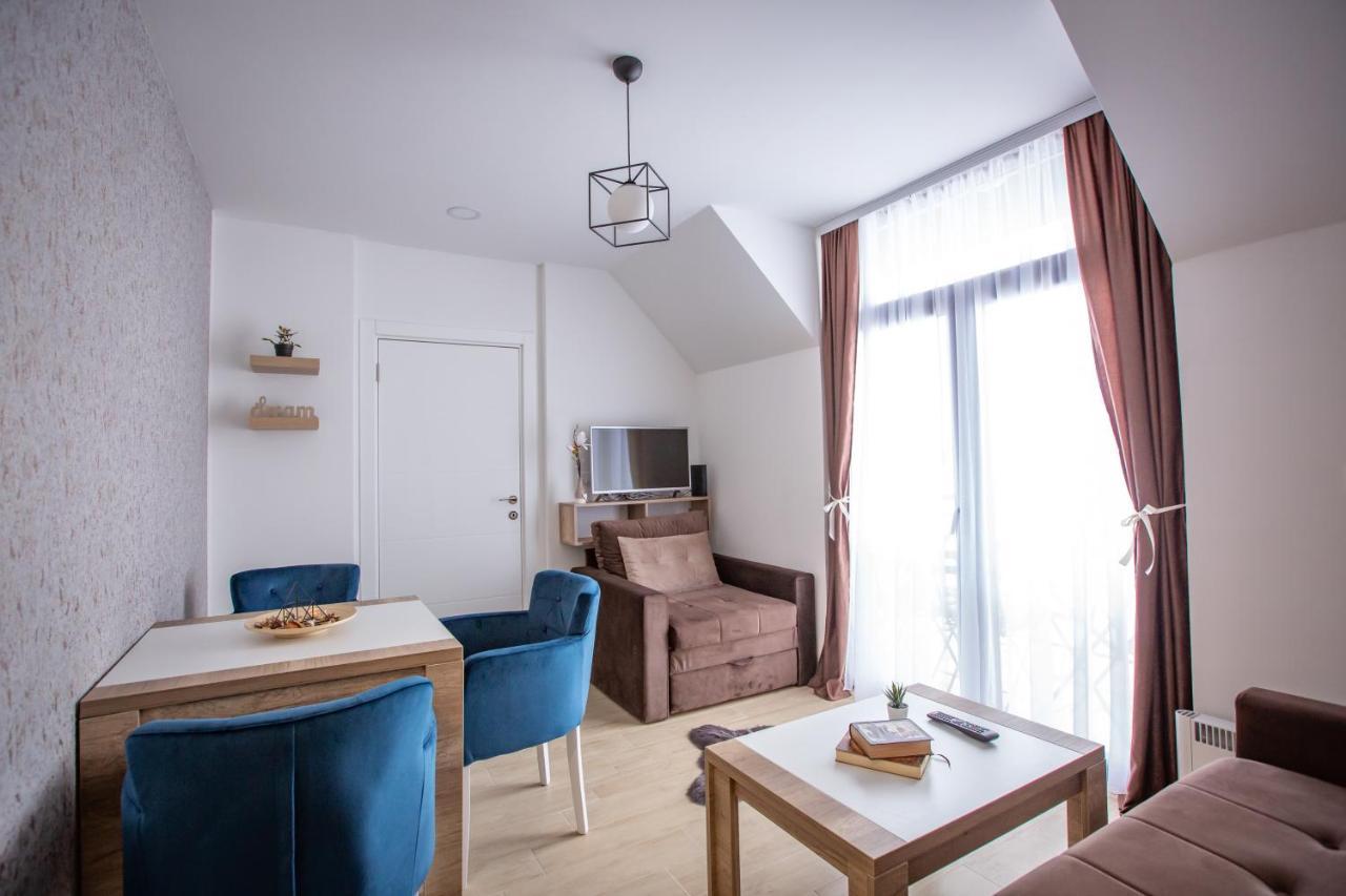 Apartments View Dvori E25 Копаоник Екстериор снимка